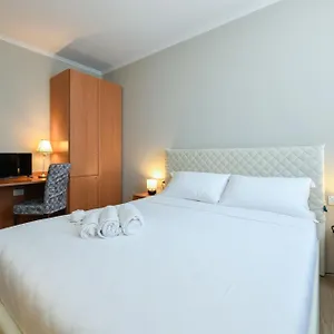 https://garda-hotel.hotelinveneto.com